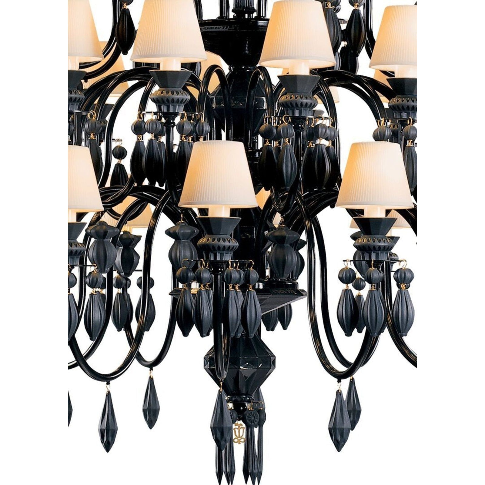 Belle de Nuit 40-Light Porcelain Chandelier / Multicolor