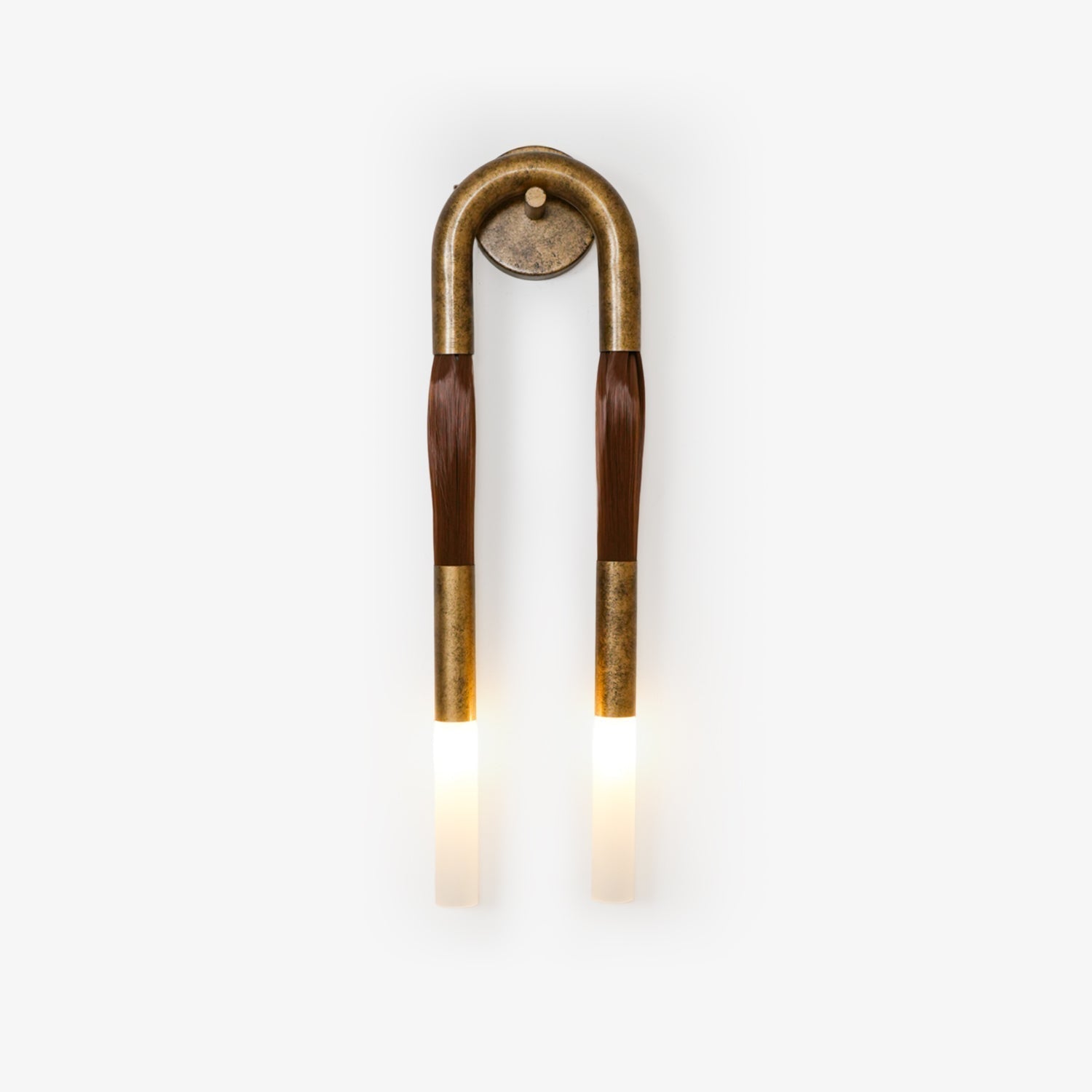 Cascading Tassel and Glass Wall Light / ∅ 6.3″ x H 25.6″ / Dia 16cm x H 65cm / Brass / 1 Piece