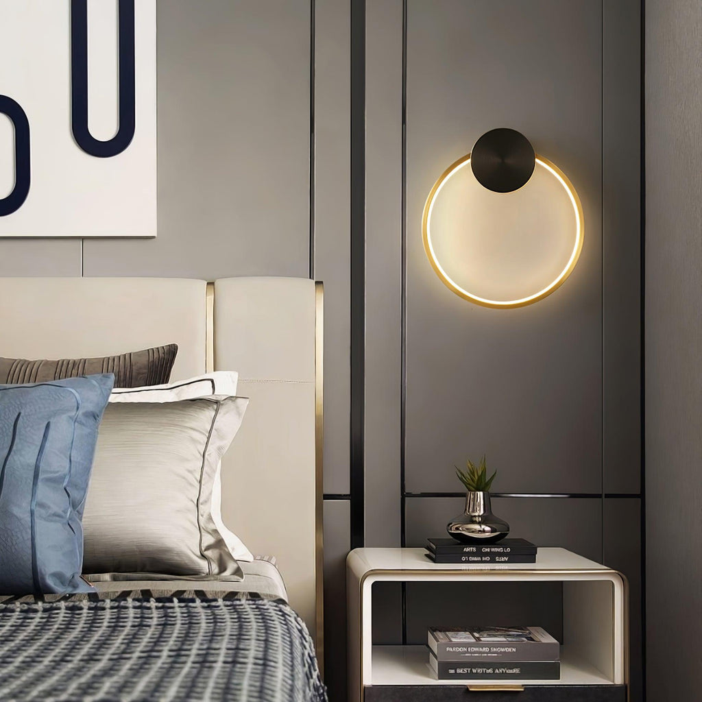 Circular Brass Integrated LED Wall Light / ∅ 7.9″ x H 9.1″ / Dia 20cm x H 23cm / Black & Brass / Three-Color Changing Light