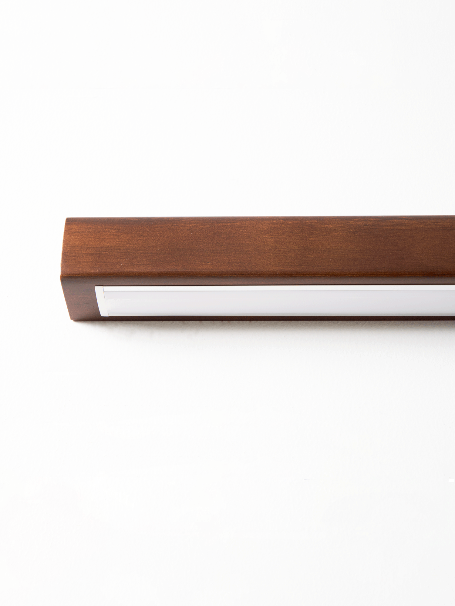 Linear Wood Integrated LED Wall Light